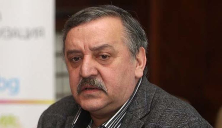 Идва втора грипна вълна, предупреждава проф. Кантарджиев