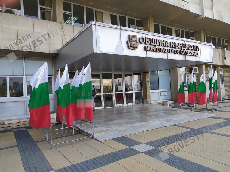 Продължава изпълнението на проект “ Техническа помощ за подобряване на административния капацитет на Община Кърджали”