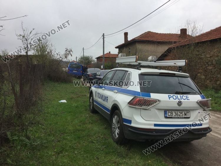 Задържаха 40-годишен, пребил до смърт близък заради счупен прозорец  