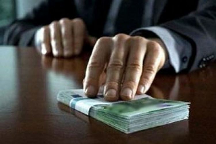Всеки четвърти българин заявява, че страда от корупция всекидневно