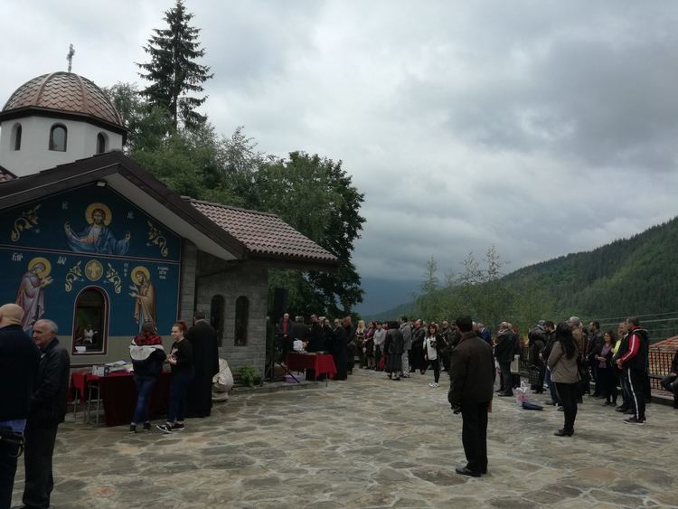 В село Брезе подготвят първи храмов празник на новоосветената си църква