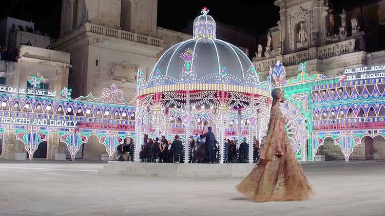 Круизното шоу на Dior в сърцето на Пулия (видео)