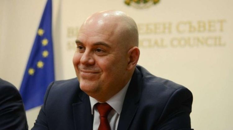 Евродепутати питат Гешев за Барселона, записите на Борисов и натиска над медии