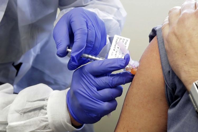 Държави в Европа и Азия се готвят за безплатно и доброволно ваксиниране срещу Ковид-19