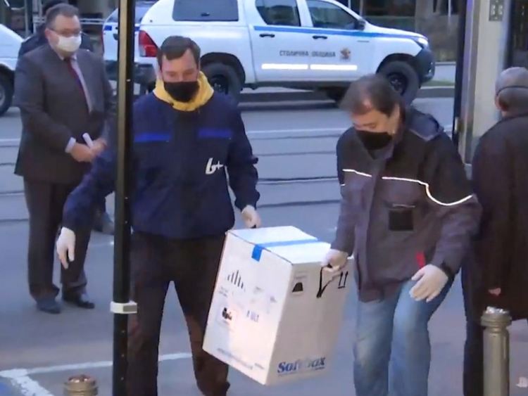 Първите ваксини пристигнаха в София