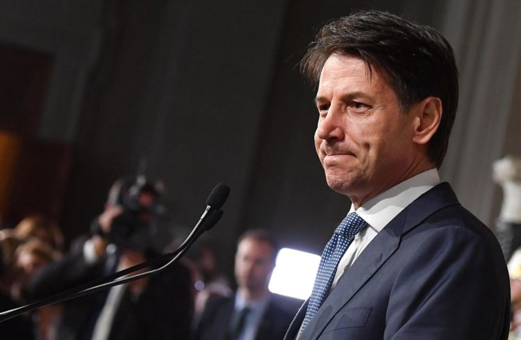Джузепе Конте подаде оставка като премиер на Италия