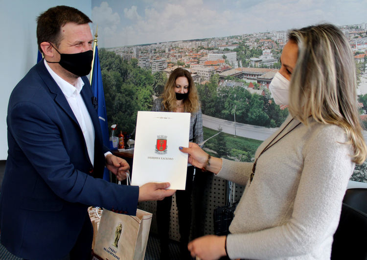 Награди за 15 социални заведения в Хасково в Световния ден на социалната работа