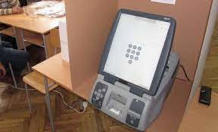 Читатели сигнализират: Машината в избирателна секция в Райково блокирала