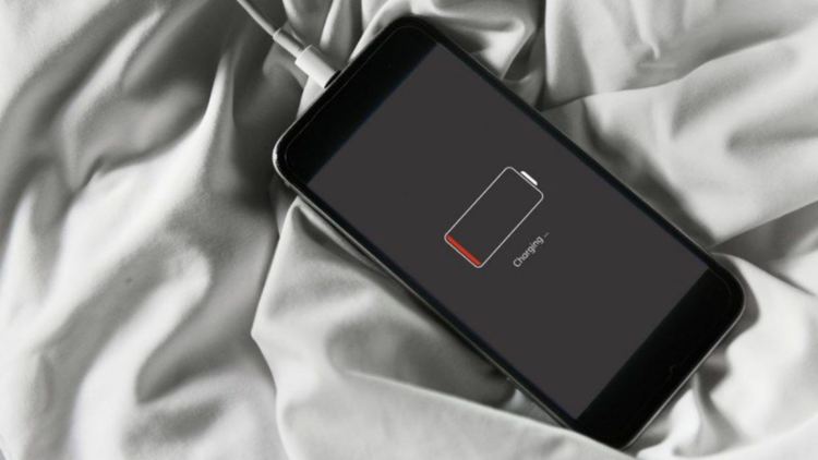 6 твърдения за зареждането на смартфоните, на които не трябва да вярвате