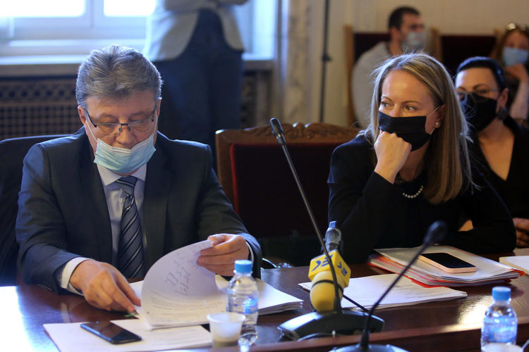 Правната комисия не прие на първо четене субсидията за политическите партии да бъде 1 лв.