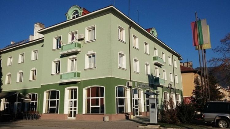 4-годишно дете и учителка от Рудозем, както и преподавателка от Мадан са сред заразените 