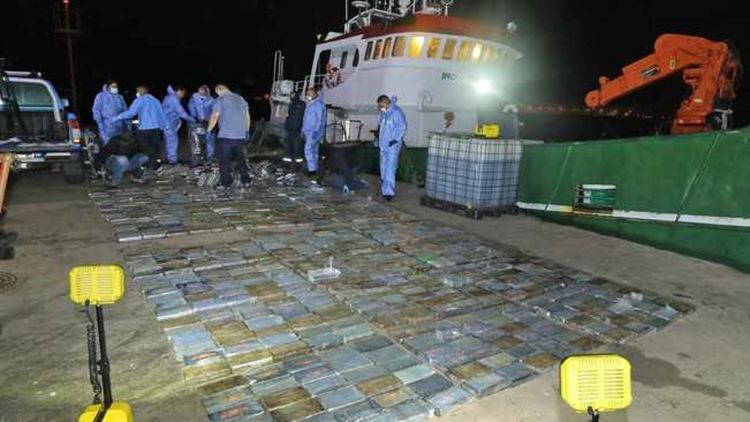 Трима българи получиха общо 60 години затвор за една от най-големите пратки кокаин, залавяни в Южна Африка