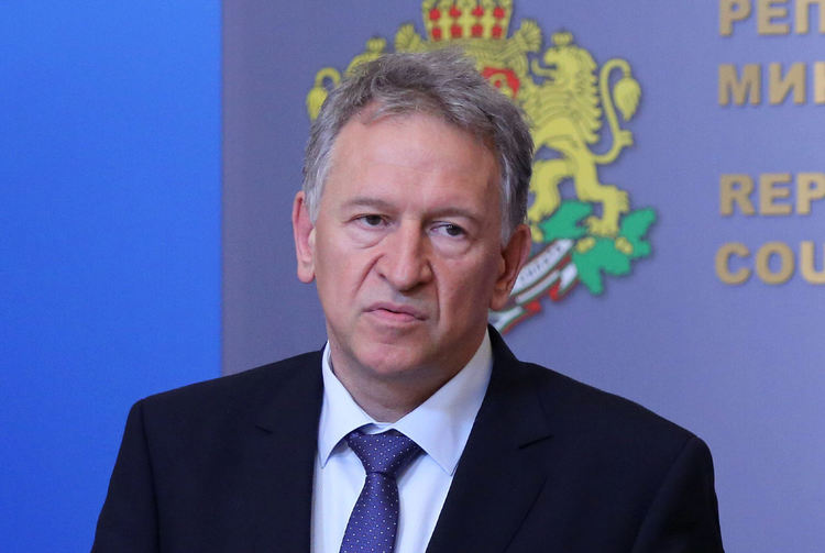 Министър Кацаров: Лошите резултати се дължат на недоброто състояние на здравната система и на лошото управление на кризата