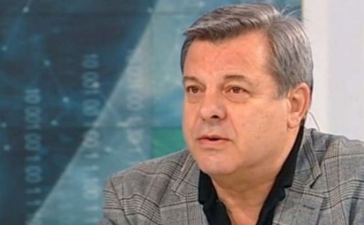 Почина Евгений Бакърджиев, седесарят, който бутна мавзолея