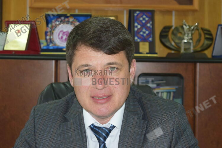 Предварителните данни:ДПС  в 9 МИР с четири мандата,петият отива в ГЕРБ