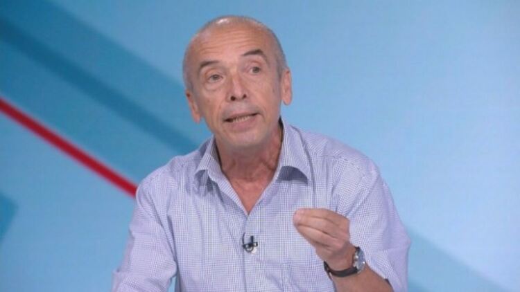 Доц. Мангъров: Не бих препоръчал на никого да ваксинира децата си за COVID-19