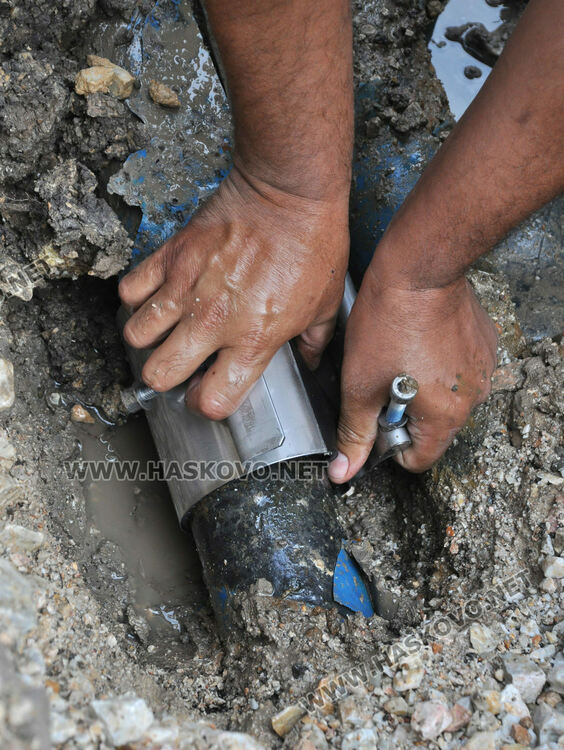 Голяма част от Хасково и Минерални бани без вода заради авария
