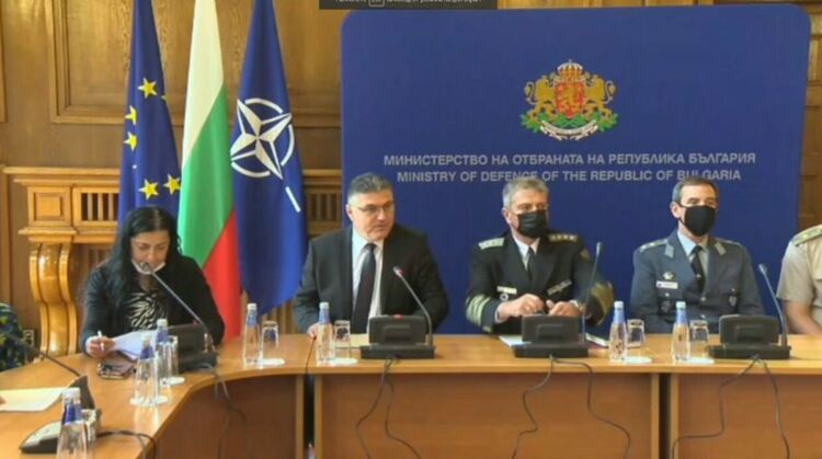 Военният министър: МО приключи с разследването на катастрофата с МиГ-29