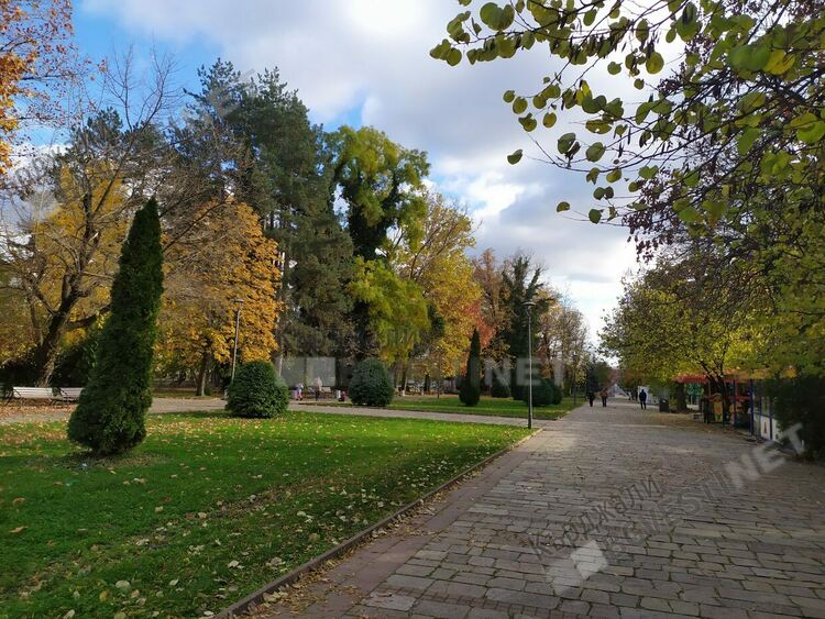 Променлива облачност без дъжд днес в Кърджали