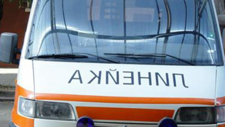 Тригодишно дете падна от четвъртия етаж в Сливен