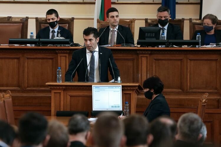 Докато е премиер, имунизирането ще остане доброволно, обещава Кирил Петков