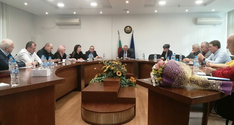 Епидемия, но без ваканция за Пловдивска област предлага Областният щаб