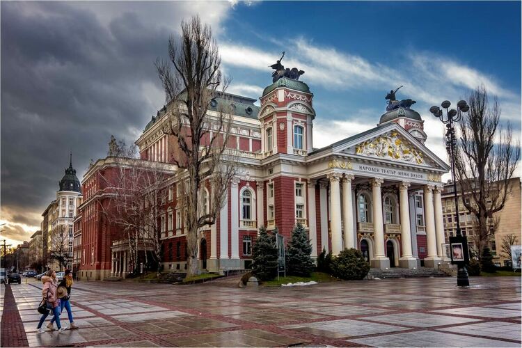 Скандалът в Народния театър се пренесе в съда