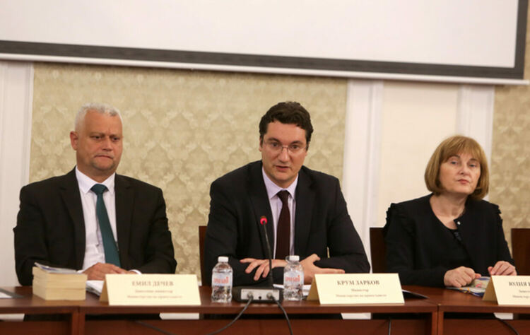 Правната комисия гледа промени в НПК за създаване на механизъм за разследване на главния прокурор