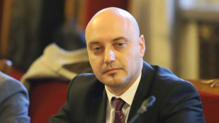 Изслушват правосъдния министър заради Сарафов