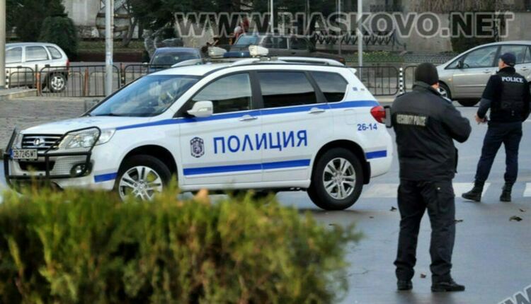 Трима са задържани за сбиване, пострадаха полицай и гражданин
