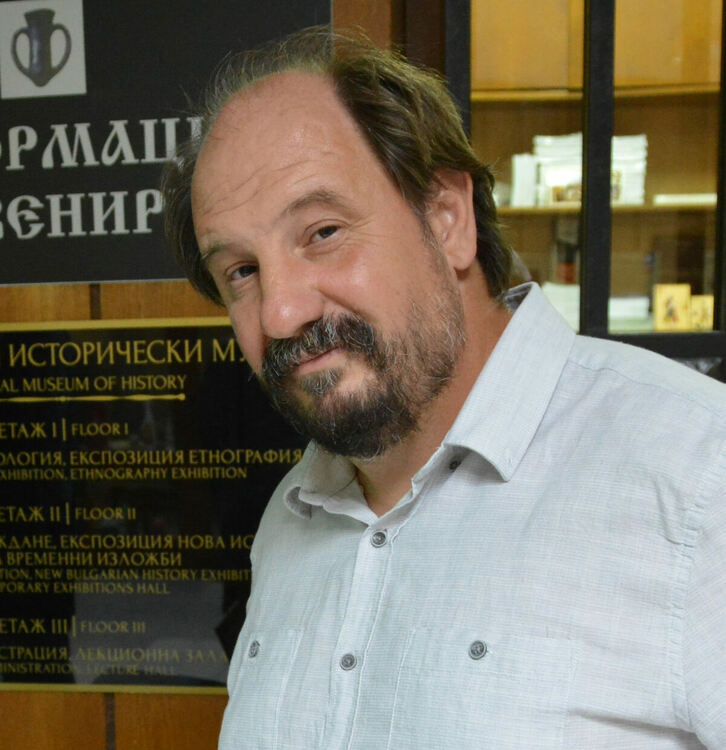 Археологът Станислав Илиев ще озарява небесната шир със своя блестящ ум