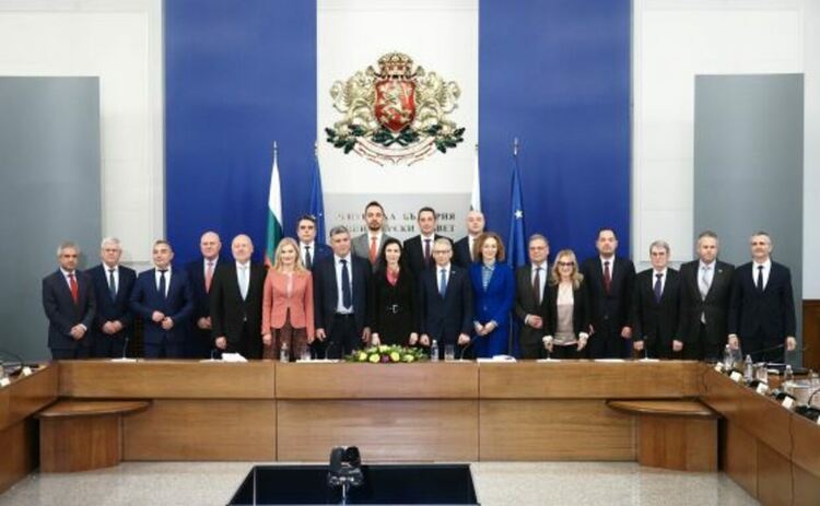 МС обсъжда разпределението на 268 млн. лв. за повишение на заплатите в редица държавни структури