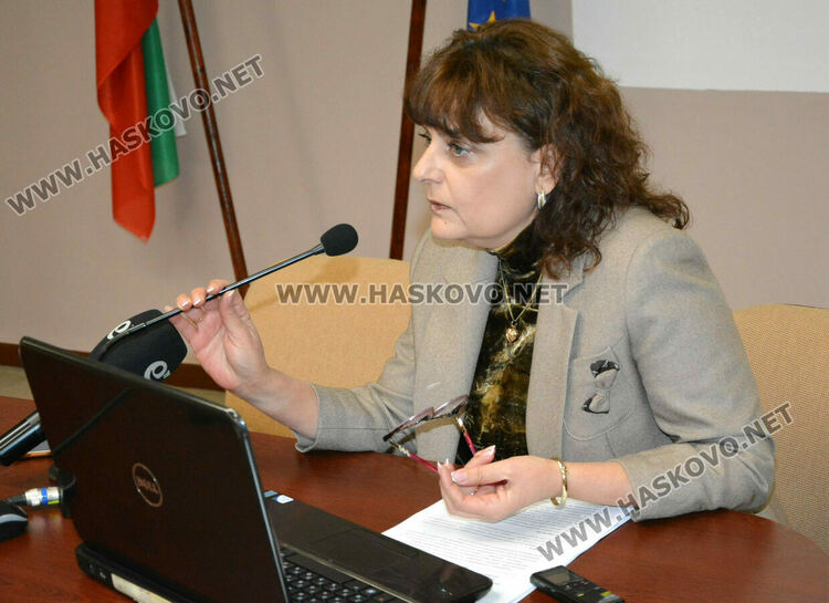 В Областната комисия по заетостта засега спряха закриването на 6 паралелки след 7 клас