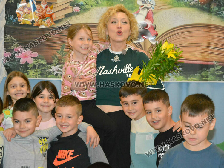 Представиха книгата „Беличковците“ пред децата на Хасково 
