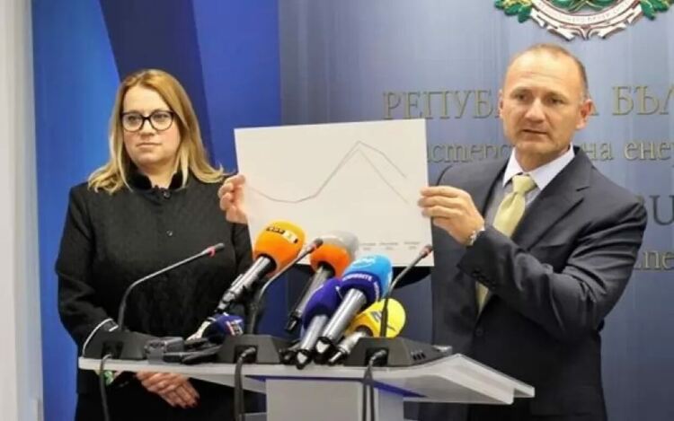 Отсъствие на ключови играчи провали изслушването за „Боташ“