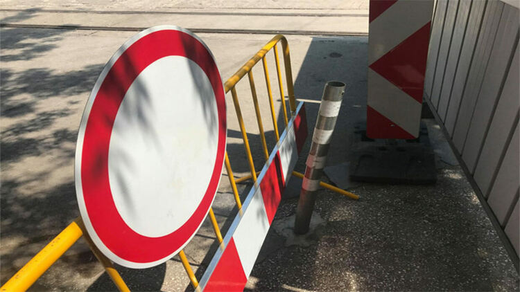Ограничават движението по ул."Републиканска",заради строително-монтажни работи