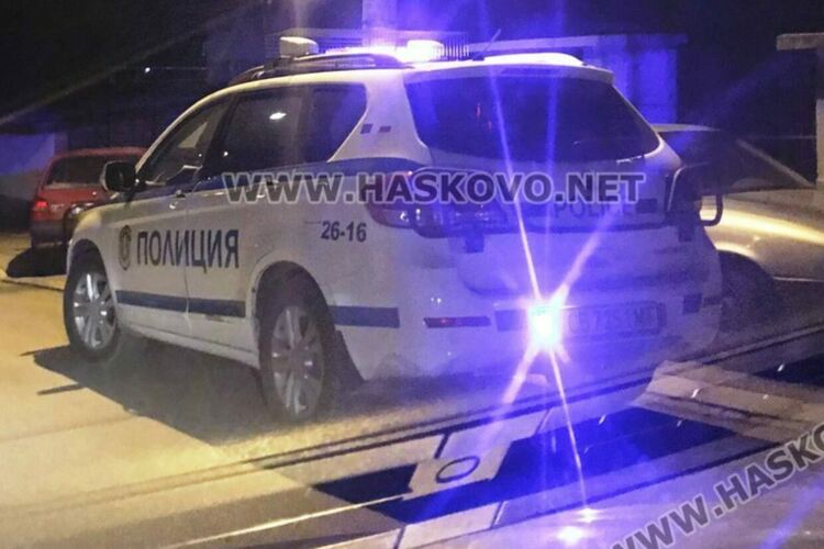 Познайник на полицията е заловен за кражба от кемпер, мъж е задържан с хероин в Хасково