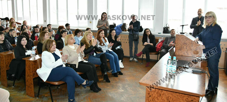 Децата в големите градове са отглеждани като началници вкъщи – как това променя училището?