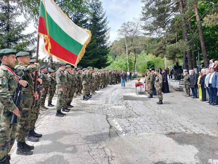 101-ви Алпийски полк отбелязва храмовия празник на параклиса „Св. св. Константин и Елена“