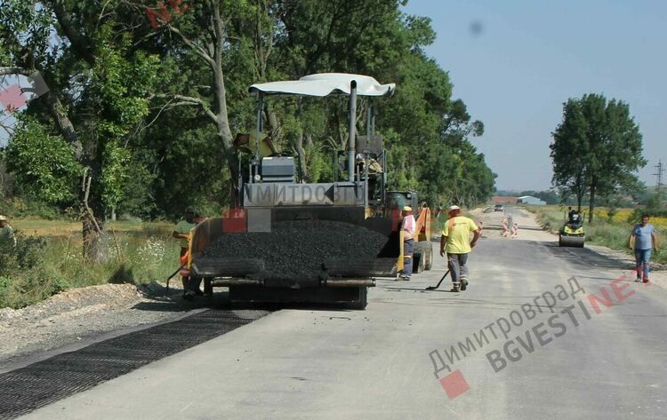Въвеждат временна организация на движението в село Ябълково заради ремонт на общински път