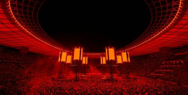 Турнето M72 на Metallica се превърна във феномен, чупейки рекорди за посещаемост на почти всяка крачка